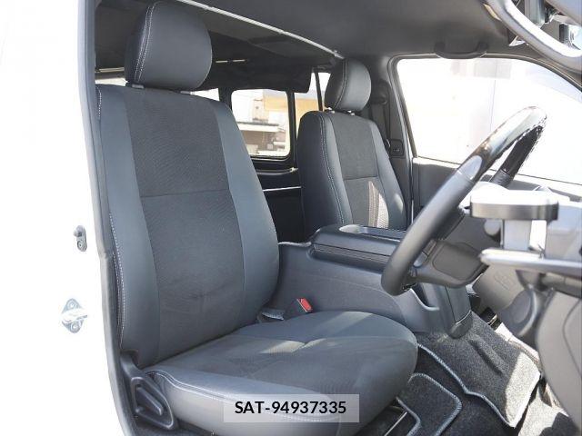 Toyota HIACE VAN 2024-01 6678513-19