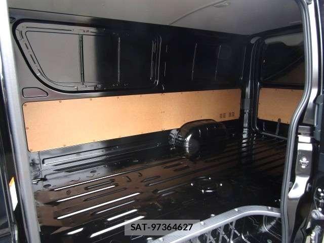 Toyota HIACE VAN 2022-03 6678521-4