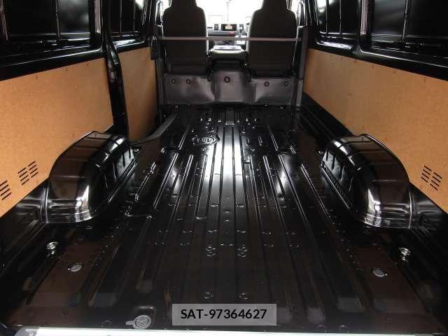 Toyota HIACE VAN 2022-03 6678521-5