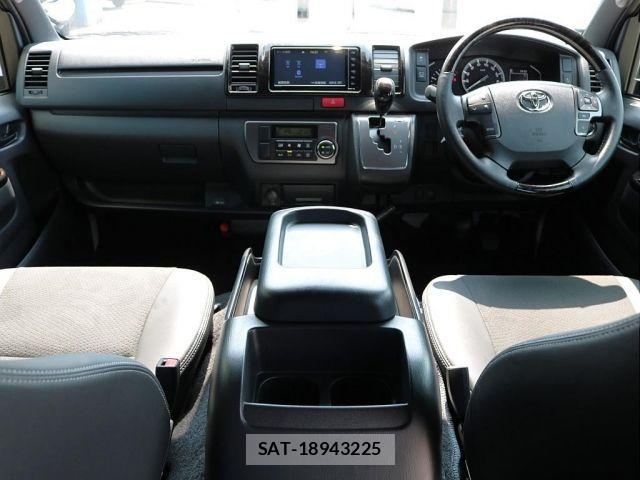 Toyota HIACE VAN 2025-01 6678508-1