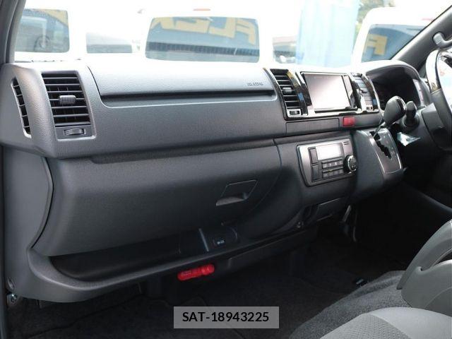Toyota HIACE VAN 2025-01 6678508-7