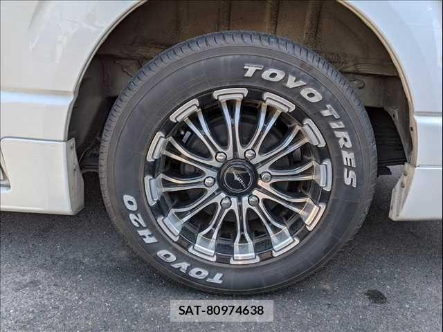 Toyota HIACE VAN 2012-08 6678524-26