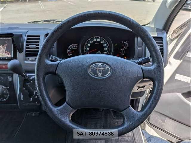 Toyota HIACE VAN 2012-08 6678524-8