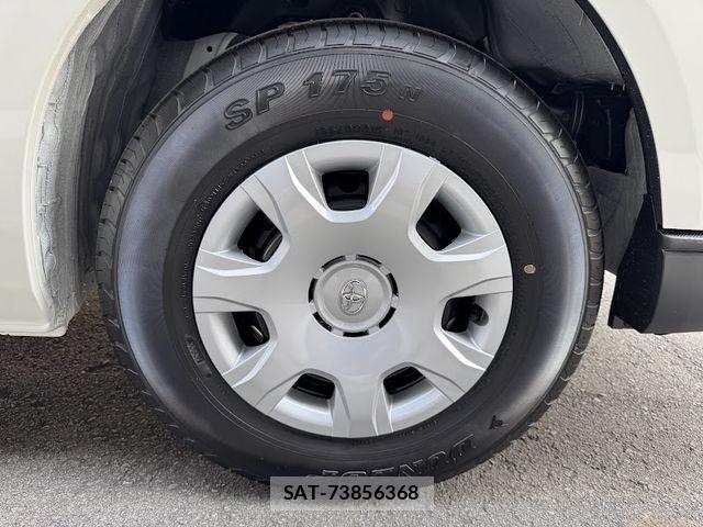 Toyota HIACE VAN 2026-03 6678516-27
