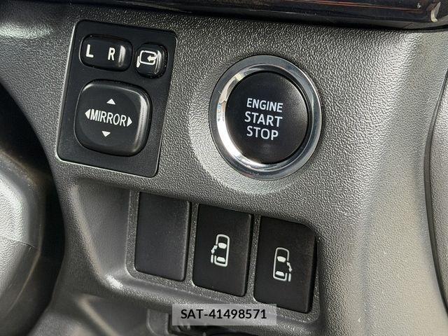 Toyota HIACE VAN 2018-04 6684054-14