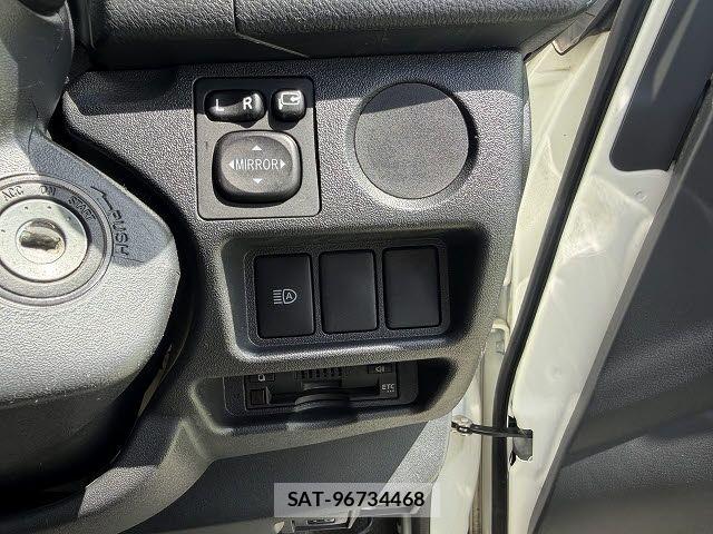 Toyota HIACE VAN 2021-03 6682926-11
