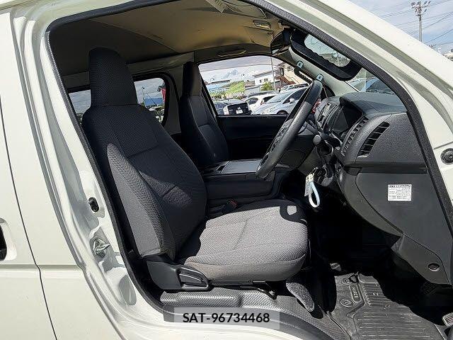 Toyota HIACE VAN 2021-03 6682926-13