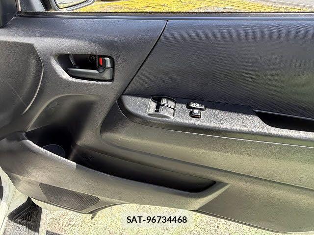 Toyota HIACE VAN 2021-03 6682926-15