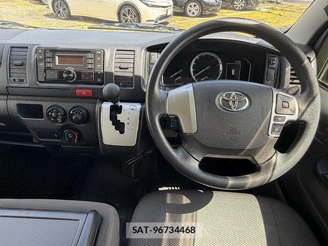 Toyota HIACE VAN 2021-03 6682926-1