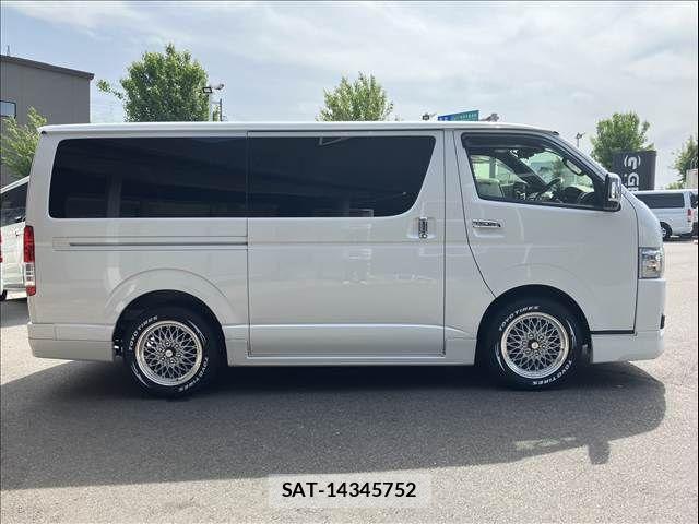 Toyota HIACE VAN 2024-05 6682925-12