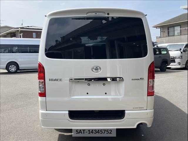 Toyota HIACE VAN 2024-05 6682925-2