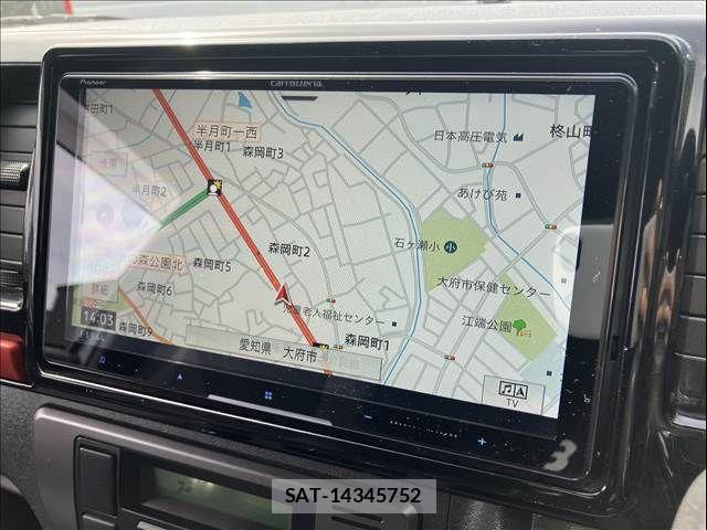 Toyota HIACE VAN 2024-05 6682925-4
