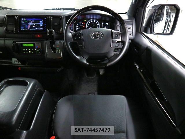 Toyota HIACE VAN 2023-03 6691319-9