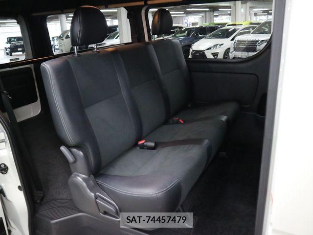 Toyota HIACE VAN 2023-03 6691319-12