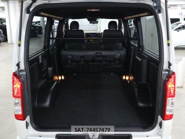Toyota HIACE VAN 2023-03 6691319-14