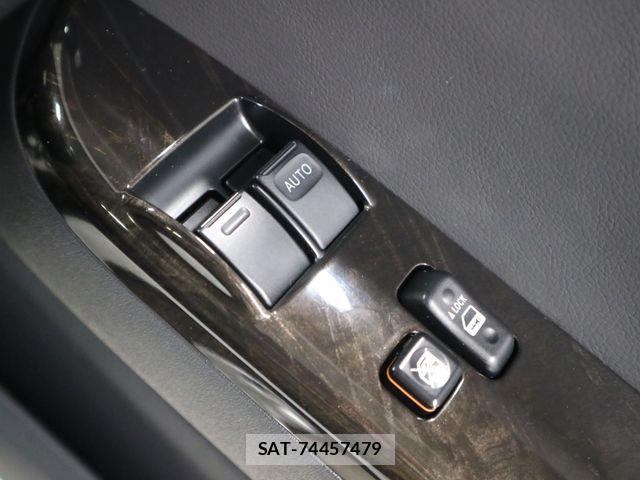 Toyota HIACE VAN 2023-03 6691319-25