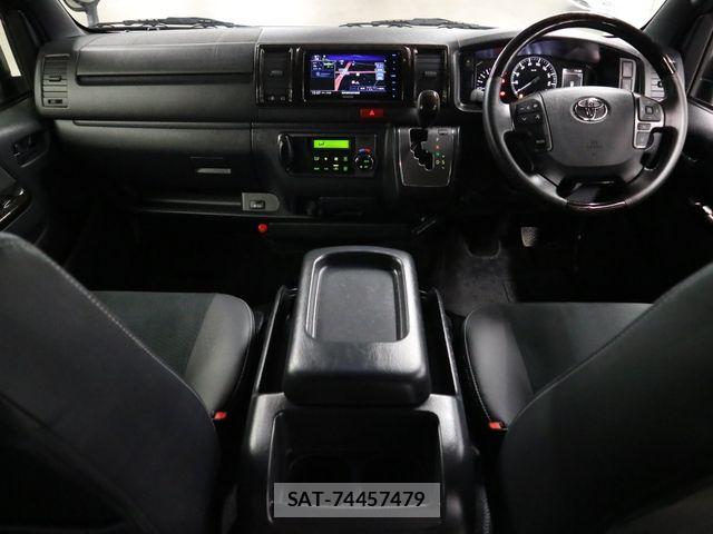 Toyota HIACE VAN 2023-03 6691319-2