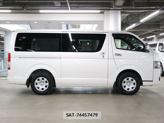 Toyota HIACE VAN 2023-03 6691319-7