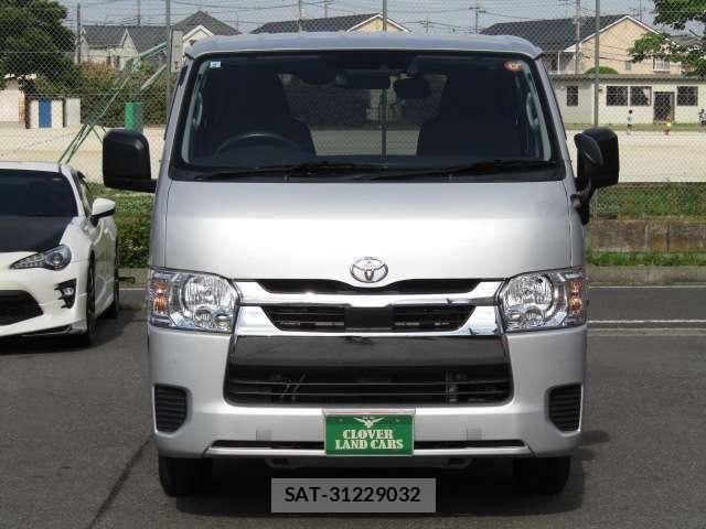 Toyota HIACE VAN 2023-02 6717583-13