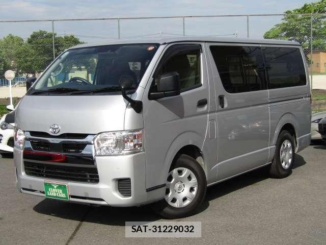 Toyota HIACE VAN 2023-02 6717583-23
