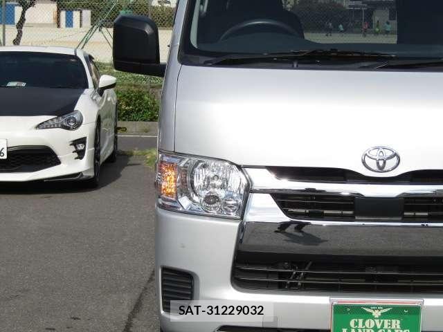 Toyota HIACE VAN 2023-02 6717583-25