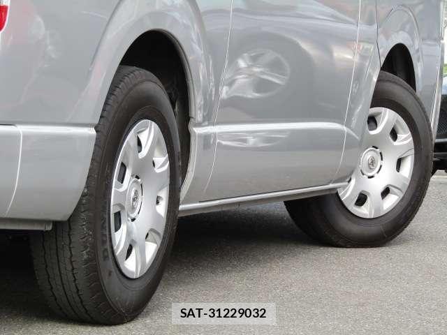 Toyota HIACE VAN 2023-02 6717583-28
