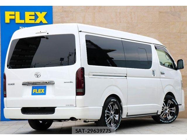 Toyota HIACE VAN 2022-01 6717580-2