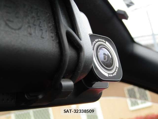 Toyota HIACE VAN 2020-06 6717585-12
