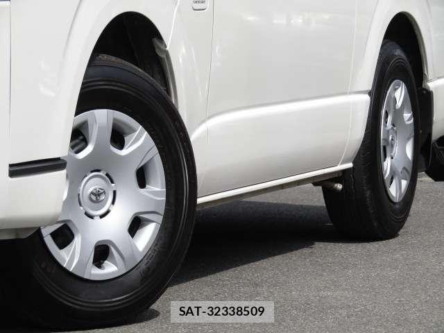 Toyota HIACE VAN 2020-06 6717585-19