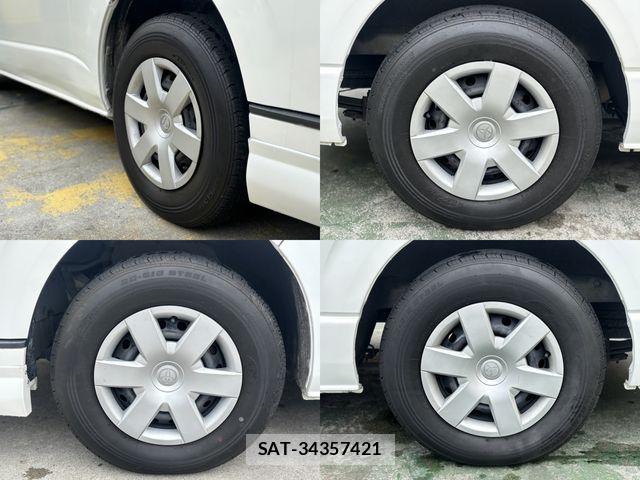 Toyota HIACE VAN 2007-01 6717590-17