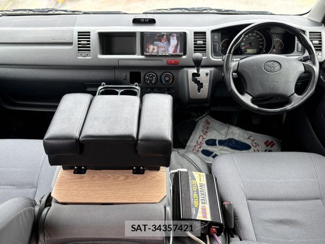 Toyota HIACE VAN 2007-01 6717590-19