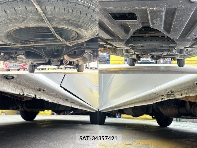 Toyota HIACE VAN 2007-01 6717590-23