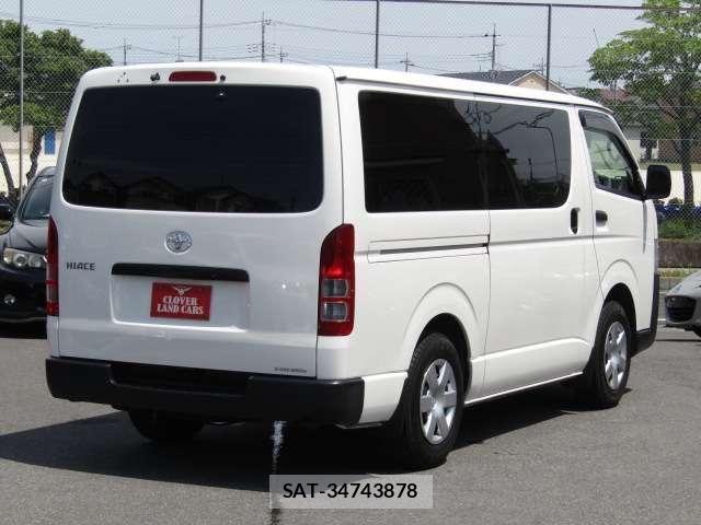 Toyota HIACE VAN 2021-08 6717588-15