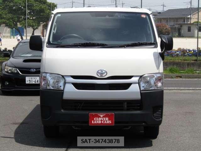 Toyota HIACE VAN 2021-08 6717588-16