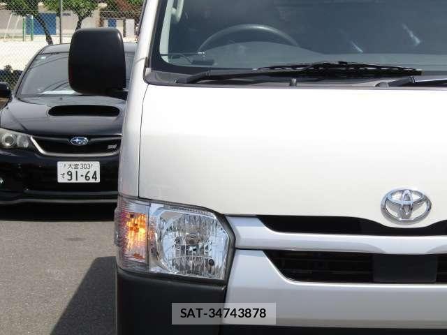 Toyota HIACE VAN 2021-08 6717588-24