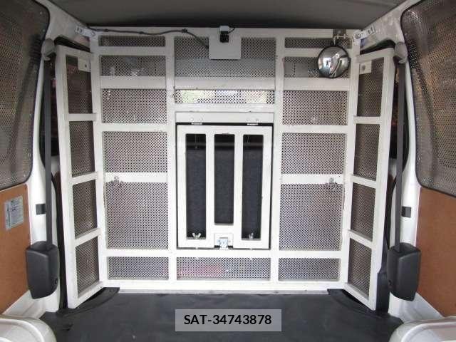 Toyota HIACE VAN 2021-08 6717588-5