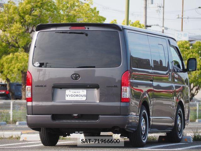 Toyota HIACE VAN 2016-10 6717589-12