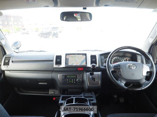 Toyota HIACE VAN 2016-10 6717589-13