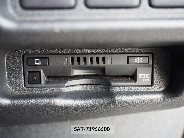 Toyota HIACE VAN 2016-10 6717589-15