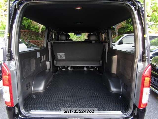 Toyota HIACE VAN 2020-07 6717584-11