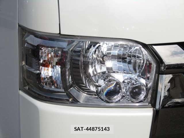 Toyota HIACE VAN 2021-12 6717581-25