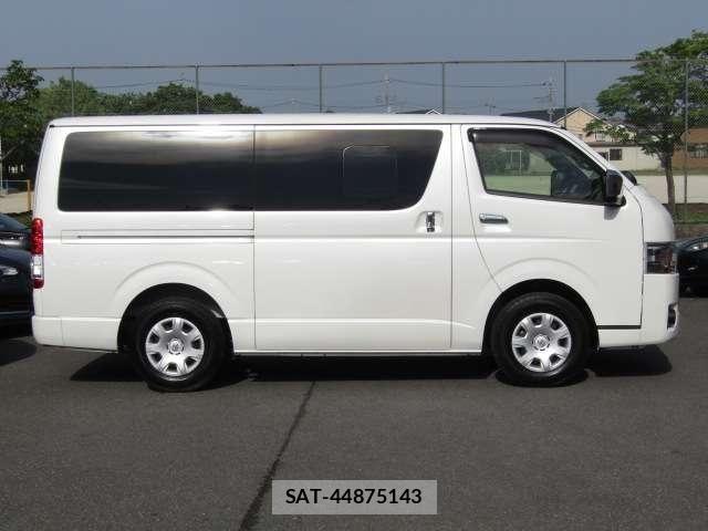 Toyota HIACE VAN 2021-12 6717581-27