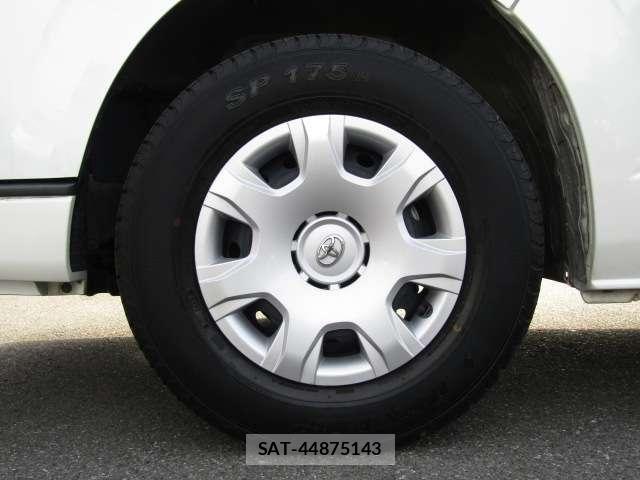Toyota HIACE VAN 2021-12 6717581-28