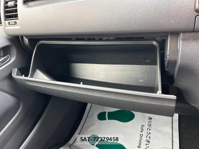 Toyota HIACE VAN 2021-06 6753619-14