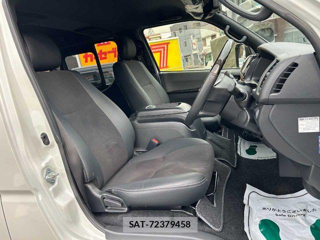 Toyota HIACE VAN 2021-06 6753619-17