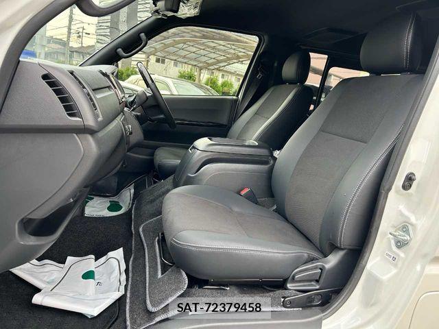 Toyota HIACE VAN 2021-06 6753619-24
