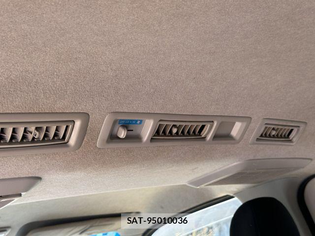 Toyota HIACE VAN 2014-03 6753625-11