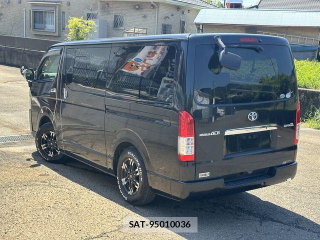 Toyota HIACE VAN 2014-03 6753625-4