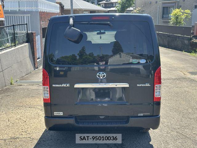 Toyota HIACE VAN 2014-03 6753625-5