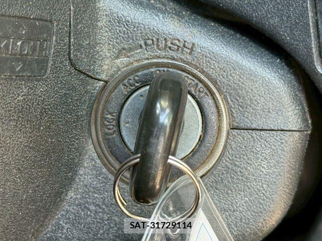 Toyota HIACE VAN 2008-12 6753629-14
